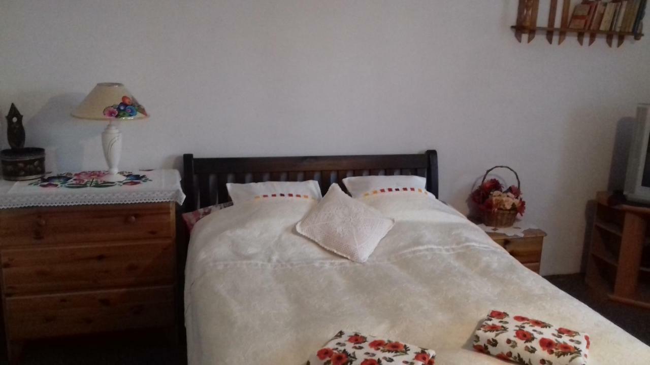 Dom Na Ludowo W Brzeznicy Apartment Brzeznica  Bagian luar foto