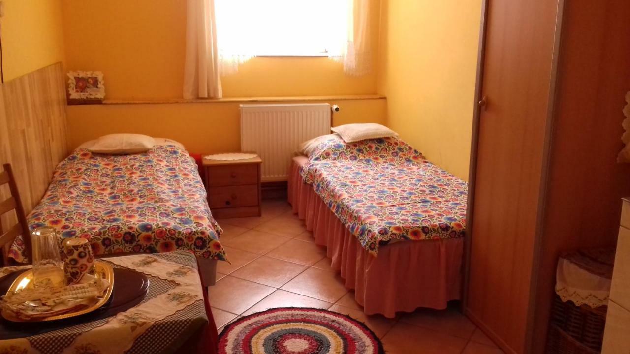 Dom Na Ludowo W Brzeznicy Apartment Brzeznica  Bagian luar foto