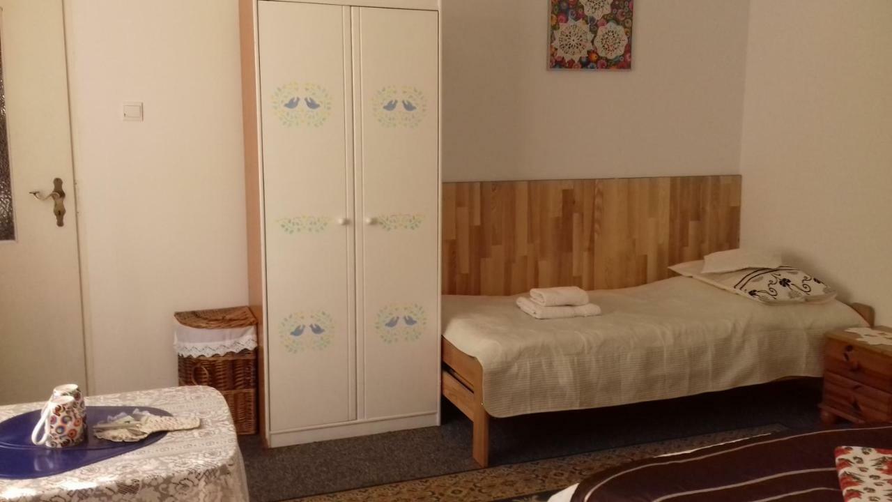 Dom Na Ludowo W Brzeznicy Apartment Brzeznica  Bagian luar foto